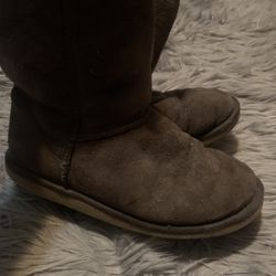 Brown Uggs Boots - $10