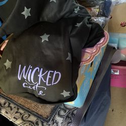 Dog medium glow-in-the-dark hoodie costume