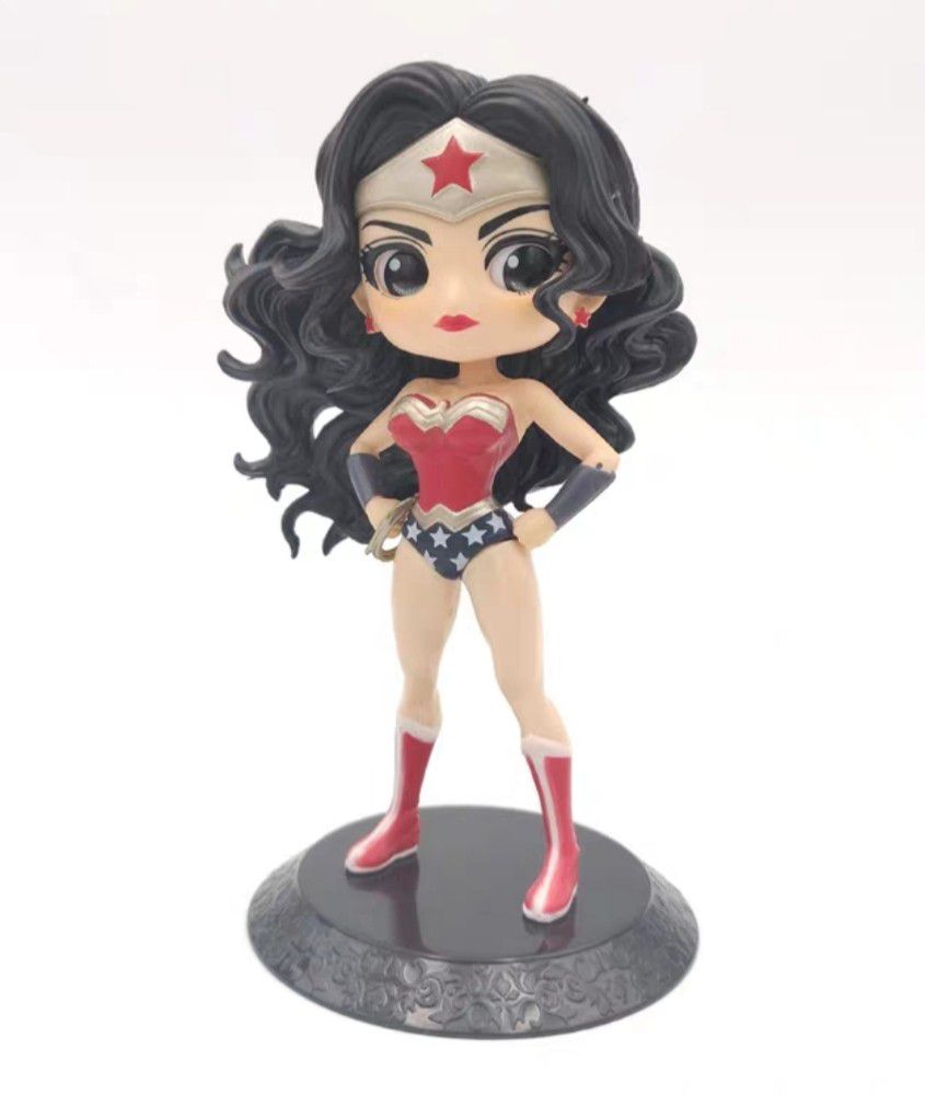 Wonder Woman 5" Action Figure From DC Comics
