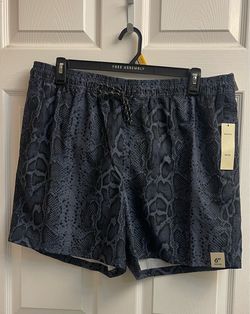 Brand new Men’s elastic waist swim shorts size XL