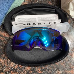 Oakley Katos