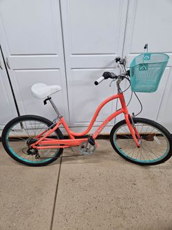 Electra Townie 7D 26 inch coral lady's bike.