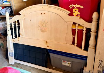 Headboard for a Queen bed
