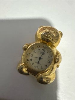 Vintage bear clock