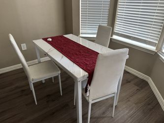 Table With 4 New Chairs