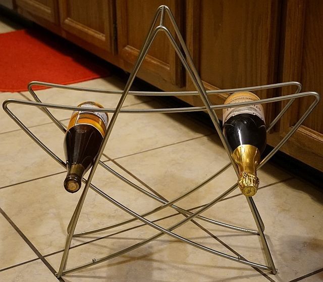 Star Shaped Wine Bottle Rack
