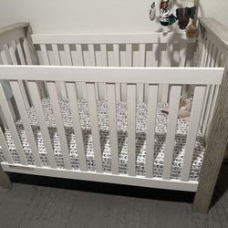 Crib / Baby crib 