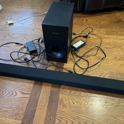  Samsung HW-KM36 Soundbar. 