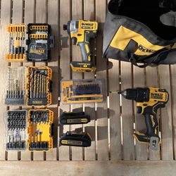 DeWalt 20V MAX XR Drill & Impact Driver Set + Bits & Batteries