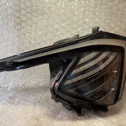 2023-2024 KIA SPORTAGE RIGHT  LED PROJECTOR HEADLIGHT OEM INSURANCE QUALITY  (BLACK LENS) 