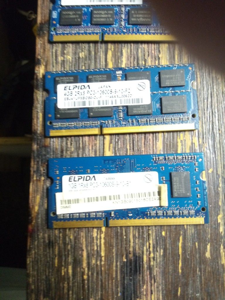 Elpida DDR3 RAMs 4GB 1600 1.5V SODIMM 204PIN 4GB 2Rx8 PC3-12800S-11-10-F2 DDR3 Laptop Memory 4GB