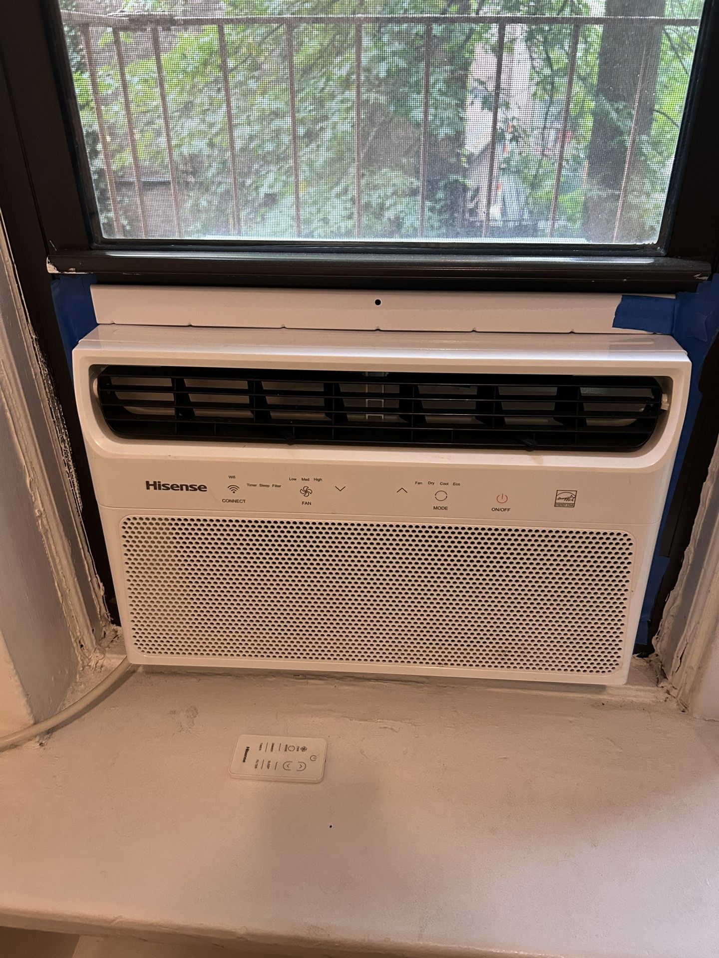 Hisense 8,000 BTU Window AC w/ WiFi – Excellent Condition
