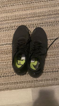 size 10 nike running shoes