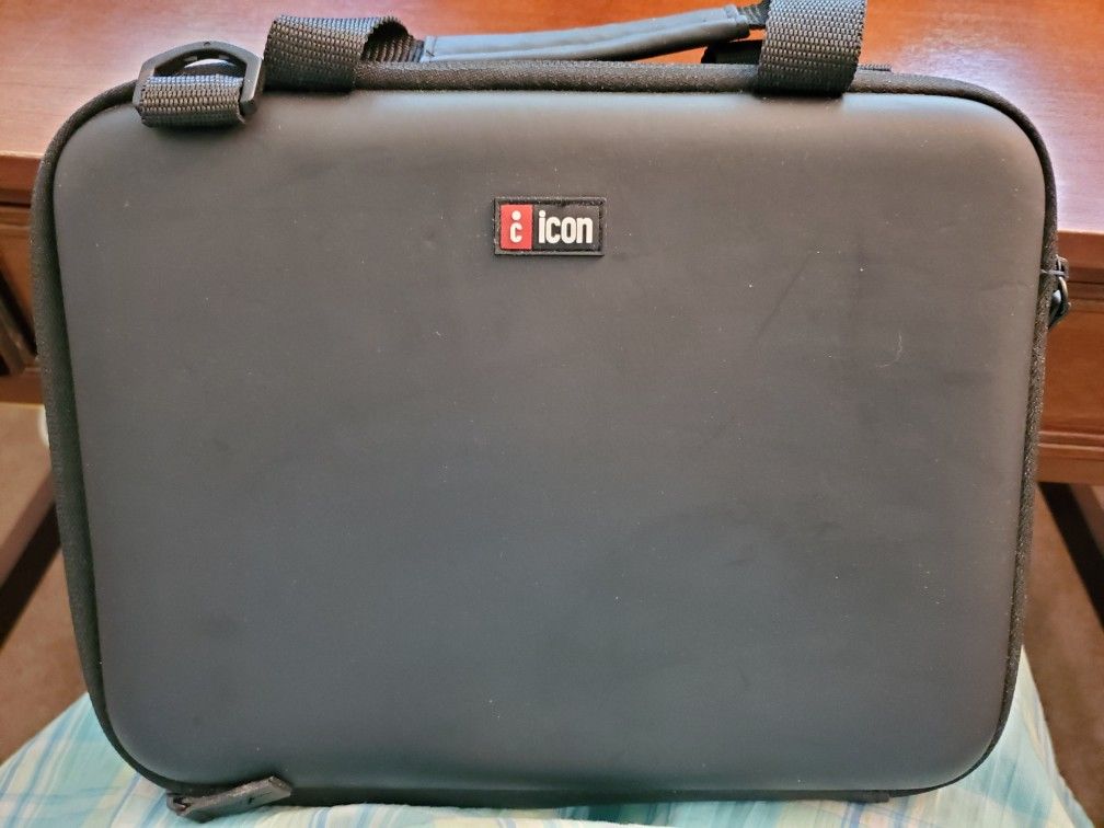 Icon Tablet Case With Strap