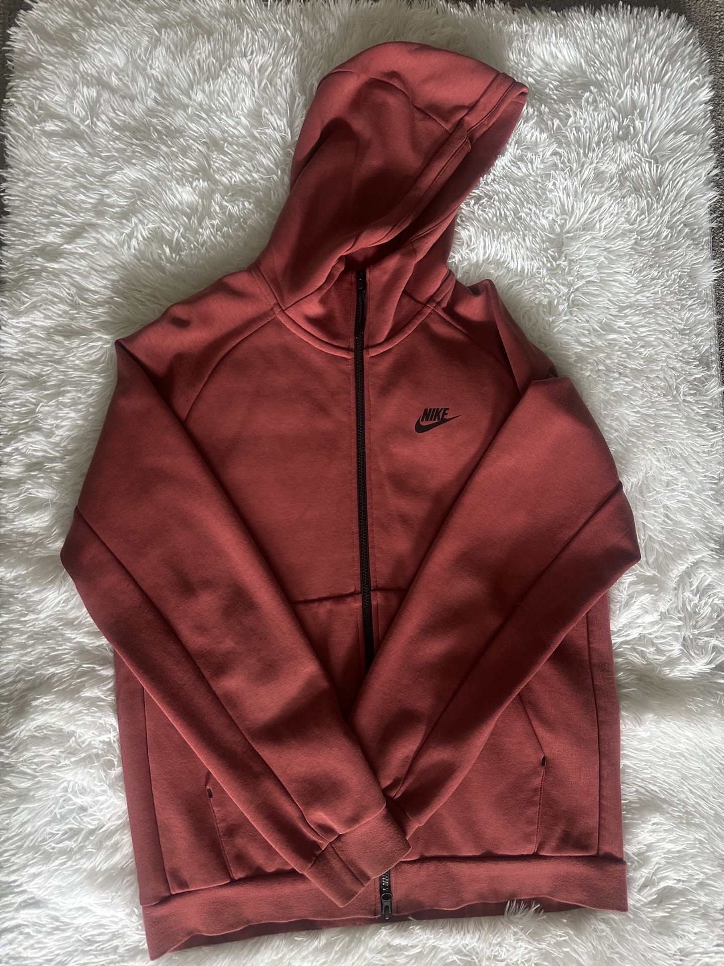 Winter Nike Tech