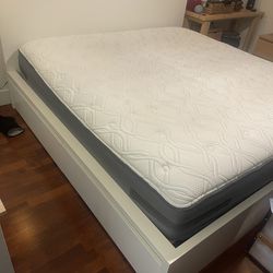 IKEA Malm King Size Bed With 4 Drawers And Mattress 