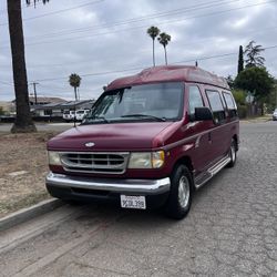 2002 Ford E-150