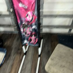 Upright Play dart throwing game