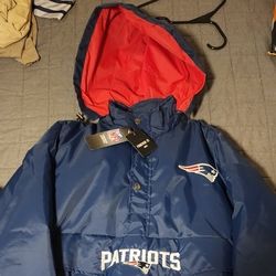 Forever 21 New England Patriots Rain And Heavy Weather Jacket Size: M