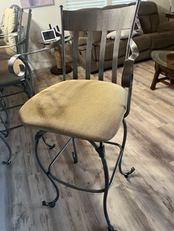 Like new bar stools