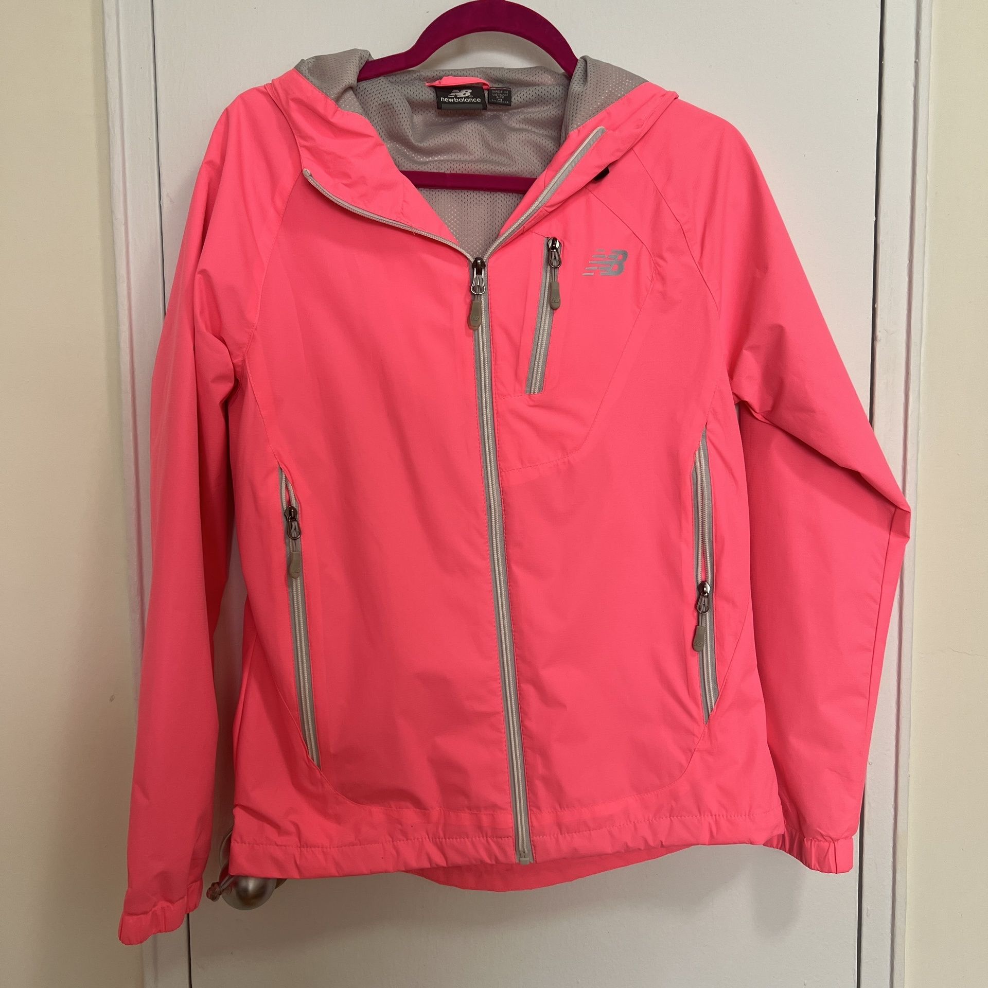 NEW New Balance Windbreaker Full Zip Runners Jacket Neon Pink Athletic Medium for Sale in Brooklyn NY OfferUp