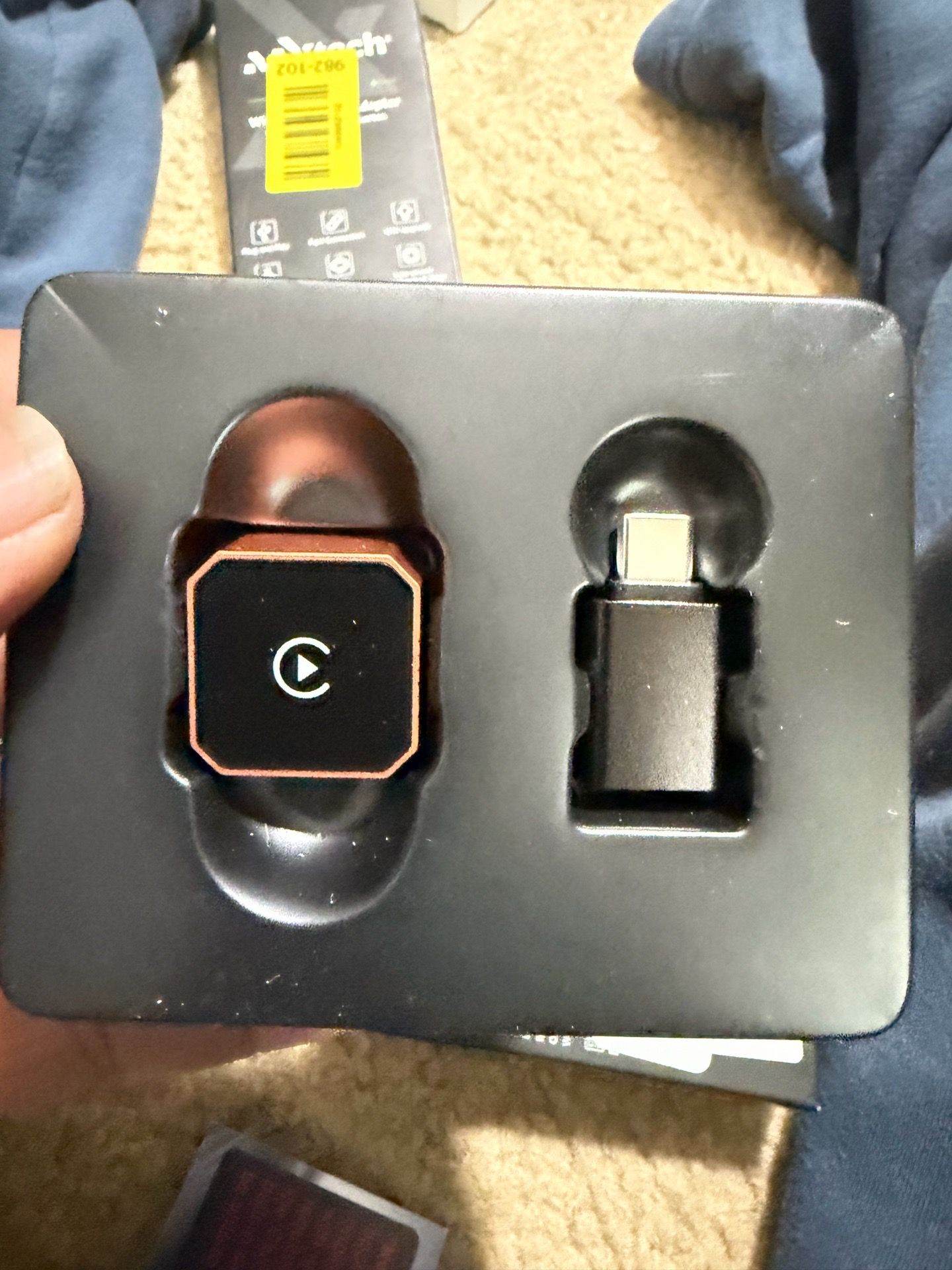Wireless CarPlay / Android Auto Adapter – Plug & Play