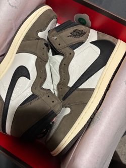 Travis Scott Jordan 1 High Mocha Size 11.5 DS
