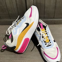 Women Nike AirMax Shoes 