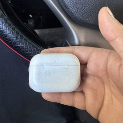 Air Pods Pro 2 Charging Case 