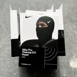 Nike Pro Thermal Fit Mask