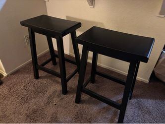 BLACK STOOLS