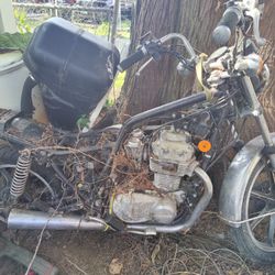 Kawasaki kZ440 Cruiser 