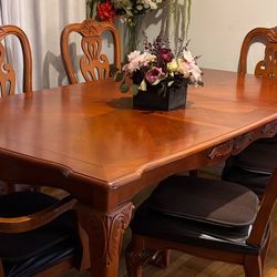 Dinning Table