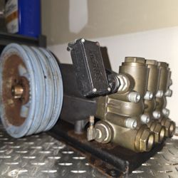 Pressure Washer, Hotsy, 9.5gpm, ~3650