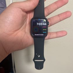 Apple Watch Series 8 