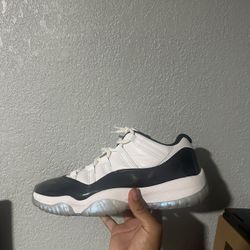 Jordan 11 Low Iridescent 