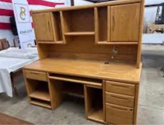 Computer desk