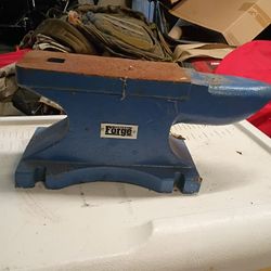Central Forge Anvil 