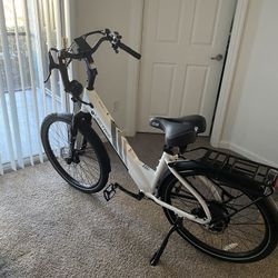 Lectric 750 Xpress Long Range E Bike Like New only 40 Miles