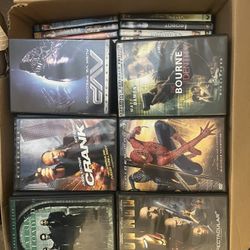100 dvd movies LIKENEW 