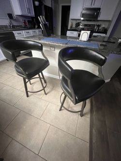 Black Swivel Bar Stools