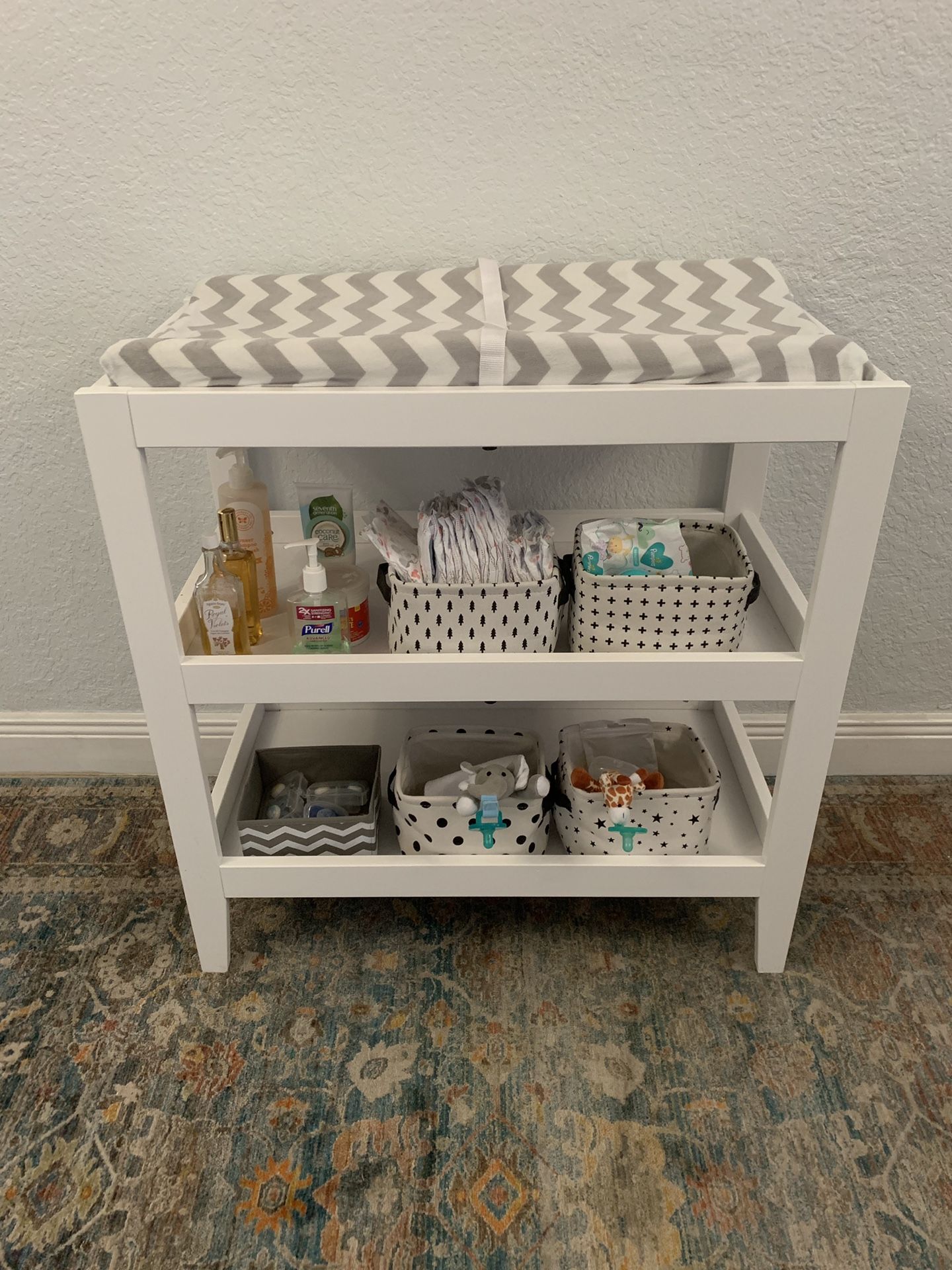 Carter’s by DaVinci Colby Changing Table