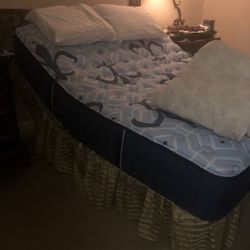 QUEEN SIZE ADJUSTABLE BED 