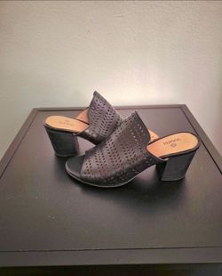 🔥 SUSINA Black Laser-Cut Mules | Size 8 | CHIC & STURDY