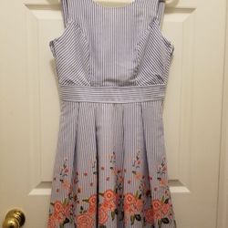 Juniors Size 7 Dress