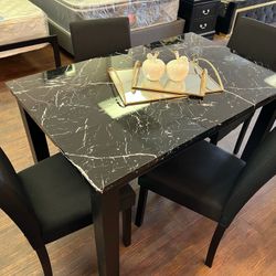 5pc Dining Room Table Set 