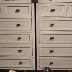 2 Bedroom Dressers, Headboard, Book Shelves & Matching Full Body mirror - Gray