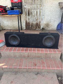 Speaker Box With 2 12s Kickers Comp-R