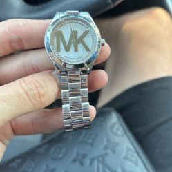 Michael Kors Mini Slim Runway