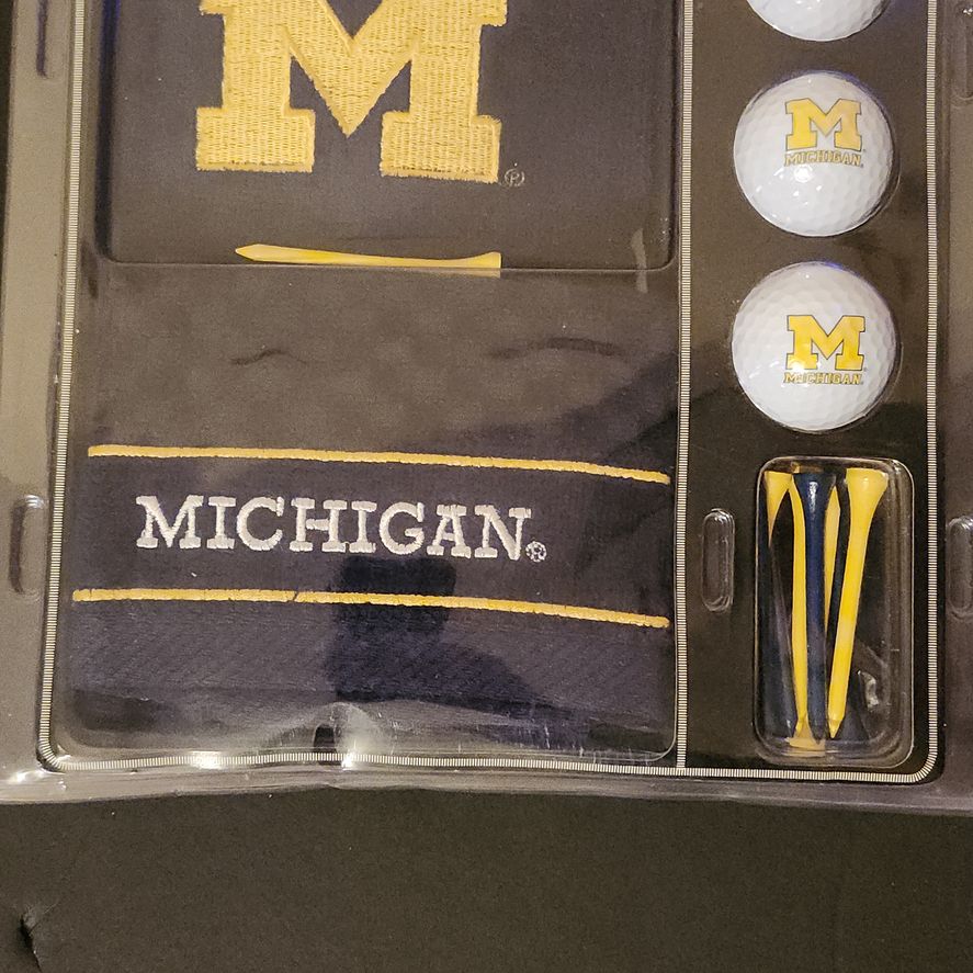 Team Golf Michigan Wolverines Embroidered Towel Gift Set